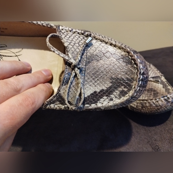 Impo Snake Skin Print Loafers Flats Shoes size 10 animal print taupe graige - Picture 3 of 7